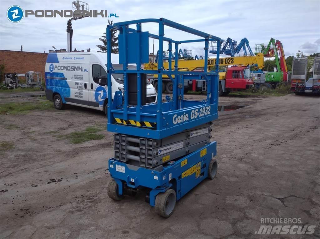 Genie 1932 Scissor lifts