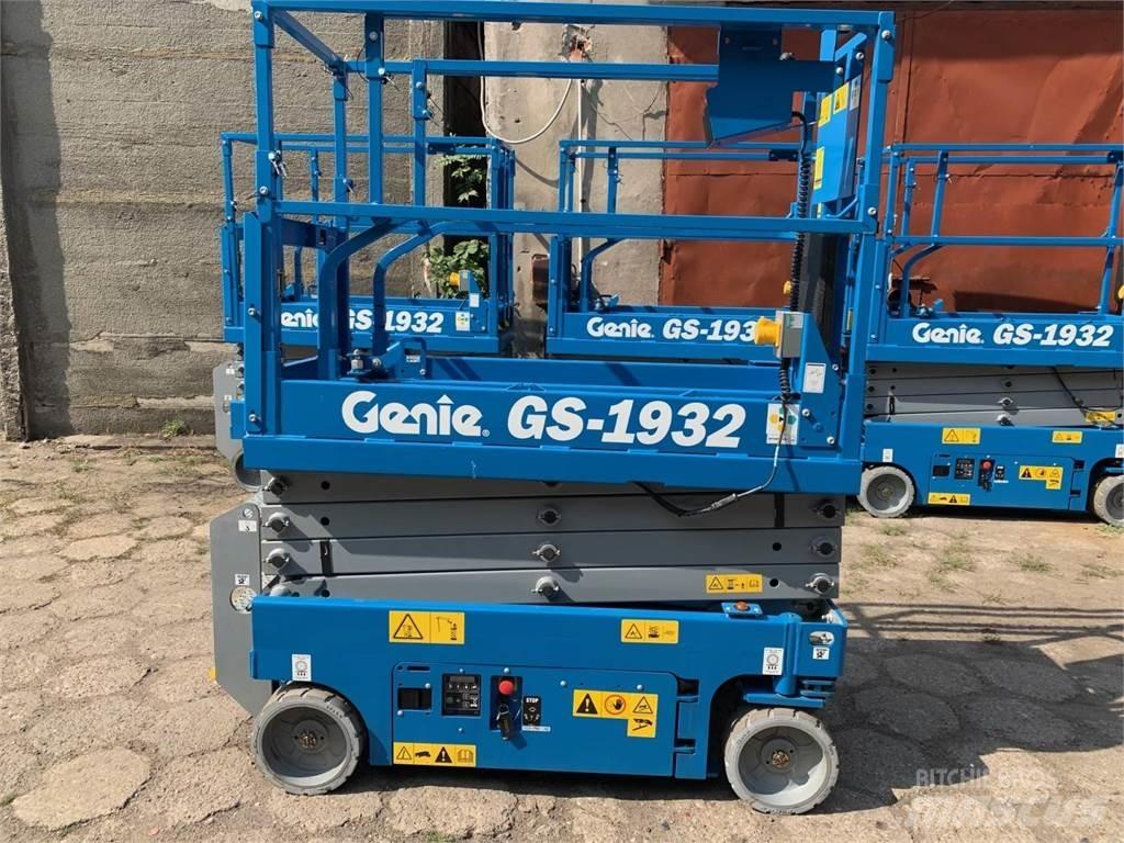 Genie 1932 Scissor lifts