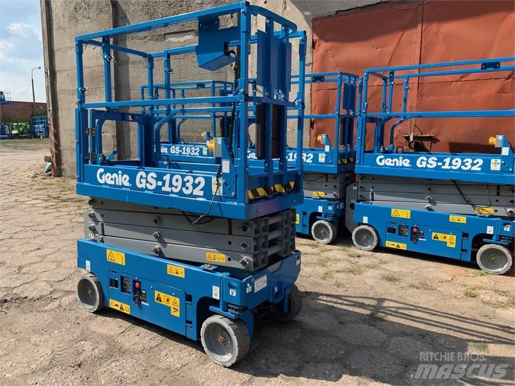 Genie 1932 Scissor lifts