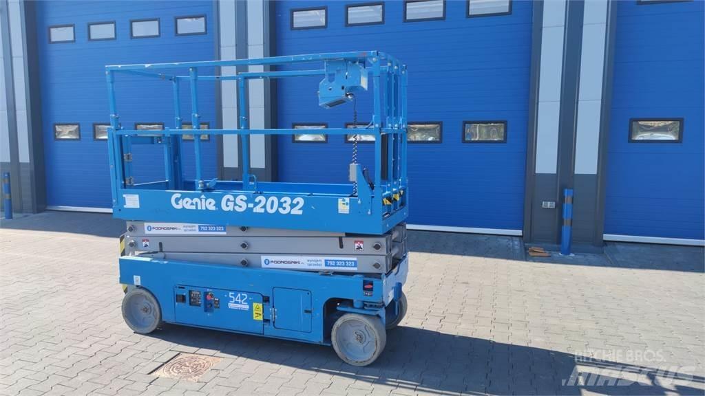 Genie 2032 Scissor lifts