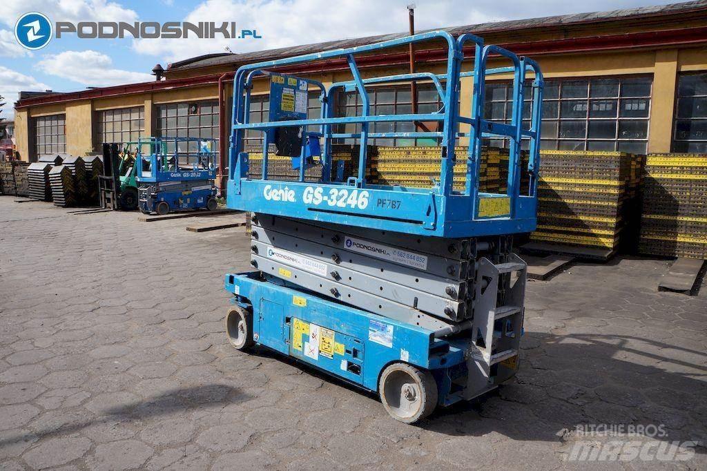 Genie 3246 Scissor lifts