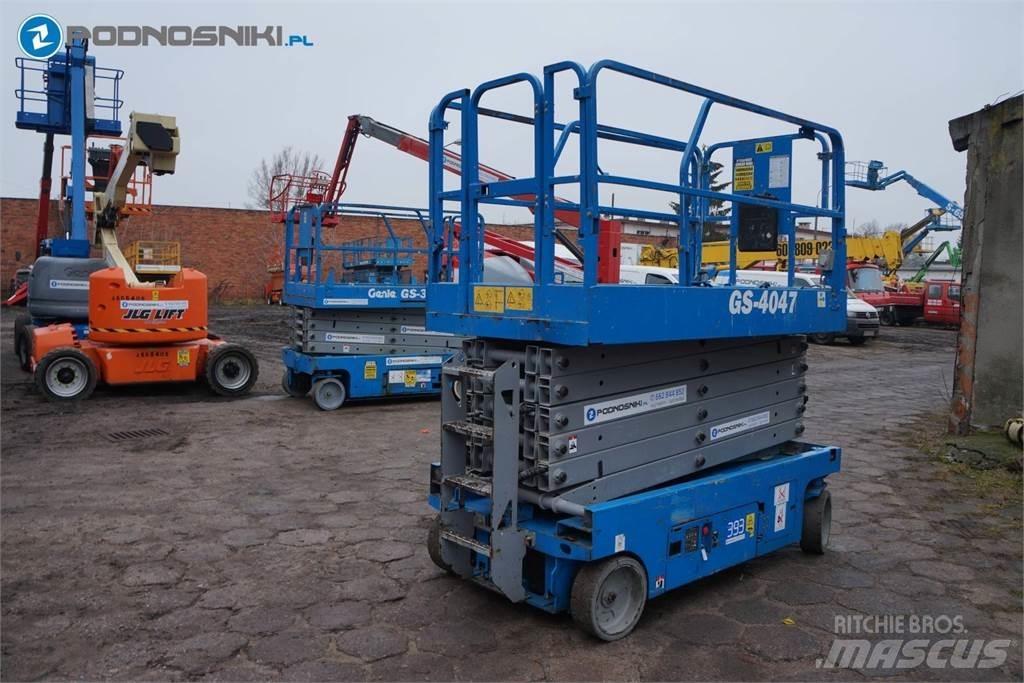 Genie 4047 Scissor lifts