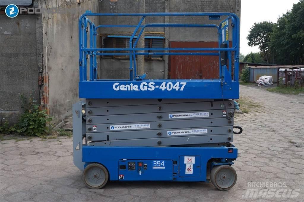Genie 4047 Scissor lifts