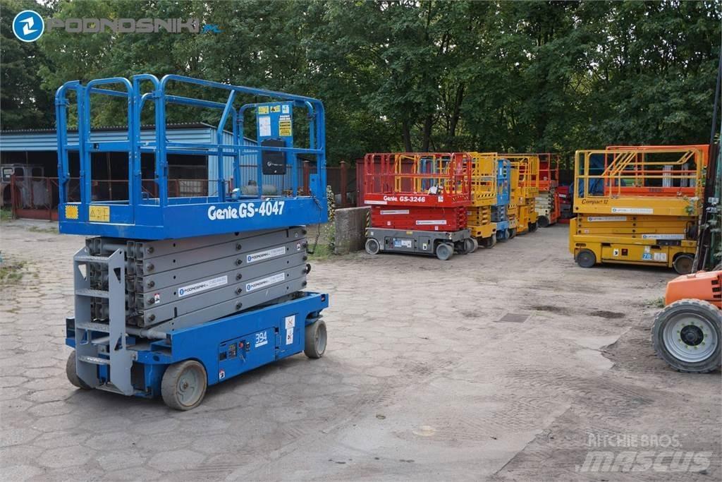 Genie 4047 Scissor lifts
