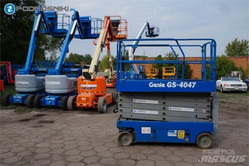Genie 4047 Scissor lifts