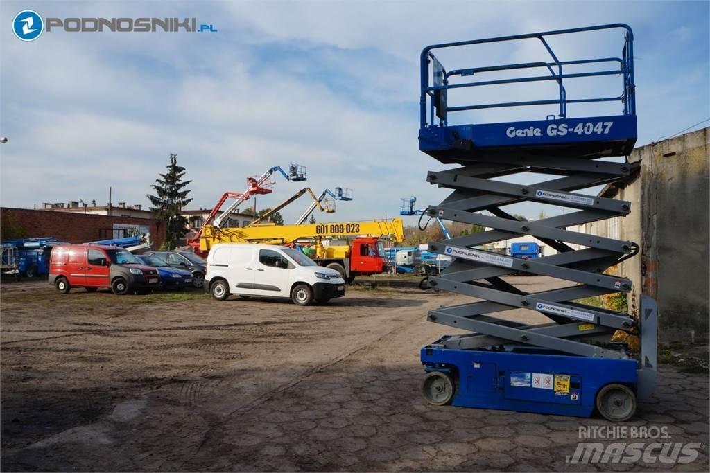 Genie 4047 Scissor lifts