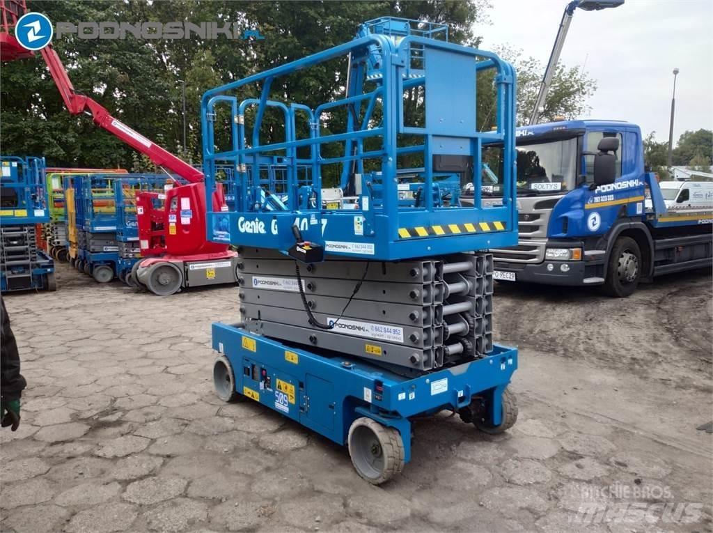 Genie 4047 Scissor lifts