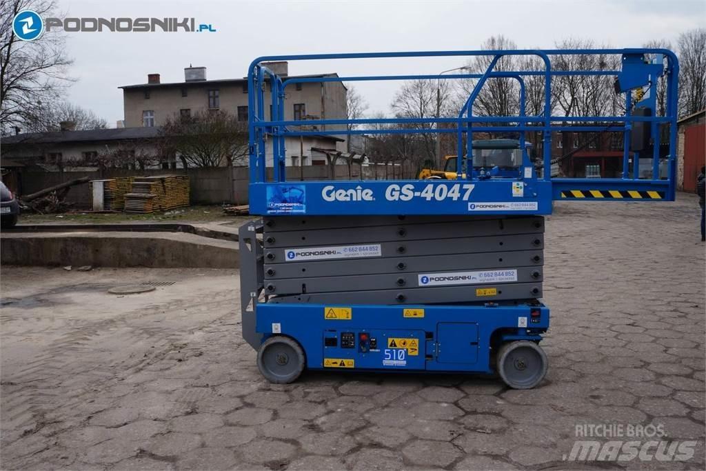 Genie 4047 Scissor lifts