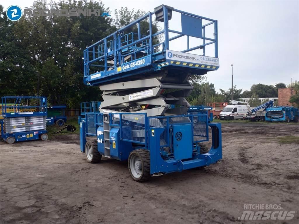 Genie 4390 Scissor lifts