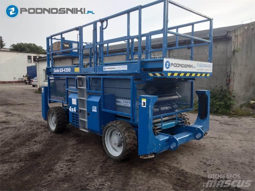 Genie 4390 Scissor lifts