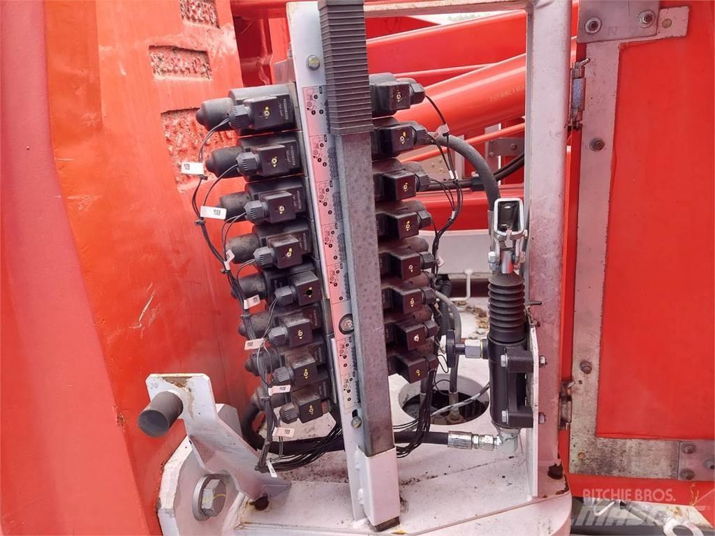 Haulotte HA15IP Articulated boom lifts