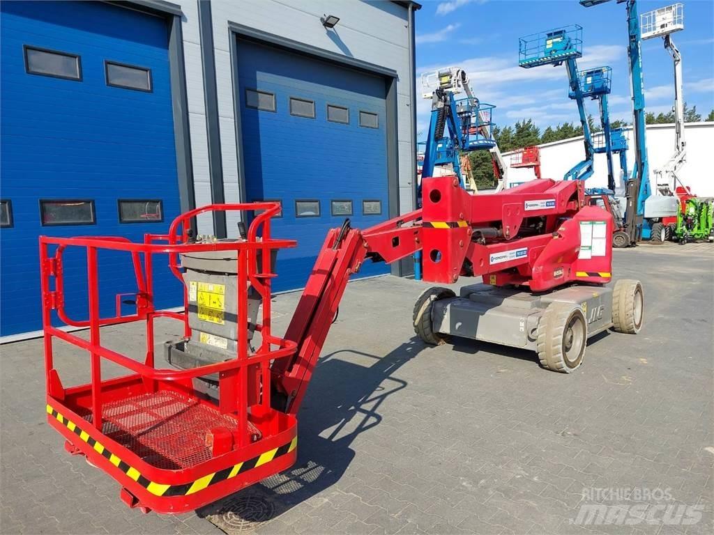 JLG M450AJ Articulated boom lifts