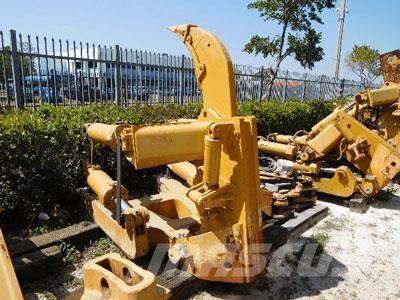 CAT D8T Ripper, S/S Other components