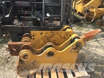 CAT D8T Ripper, S/S Other components