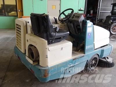 Tennant 6600LP Sweepers