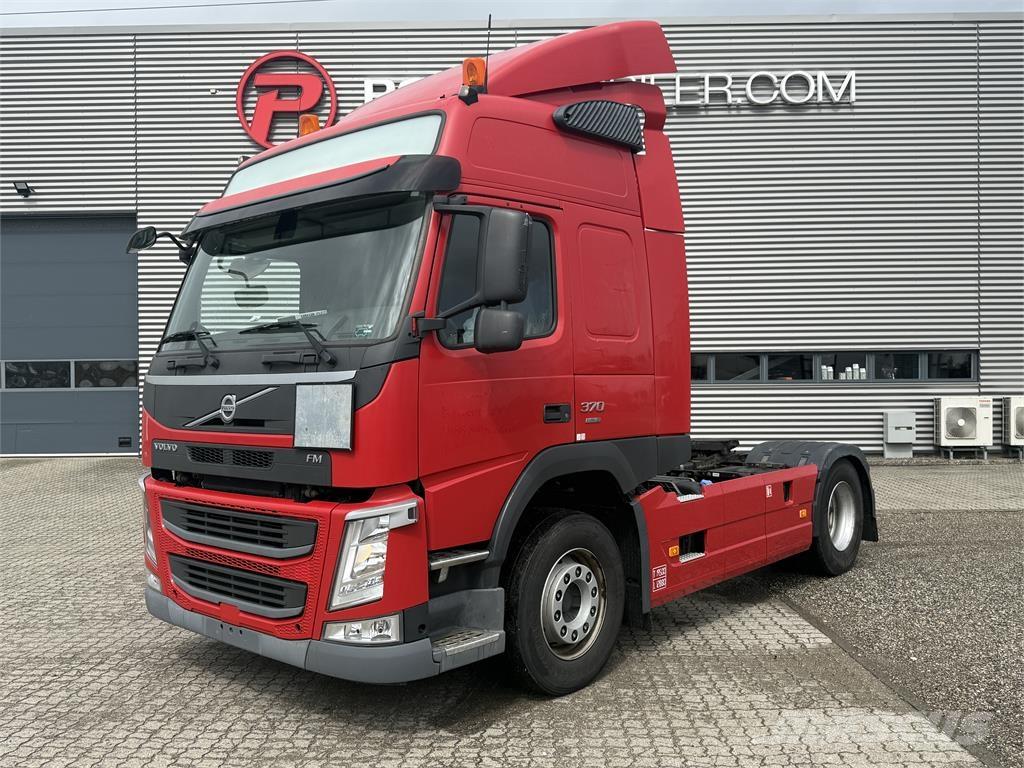 Volvo FM370 Prime Movers