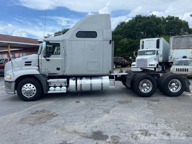 Mack CXU613 Prime Movers