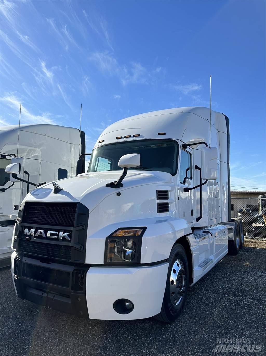 Mack ANTHEM Prime Movers