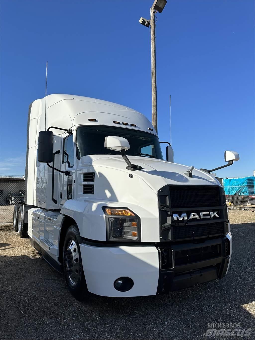 Mack ANTHEM Prime Movers