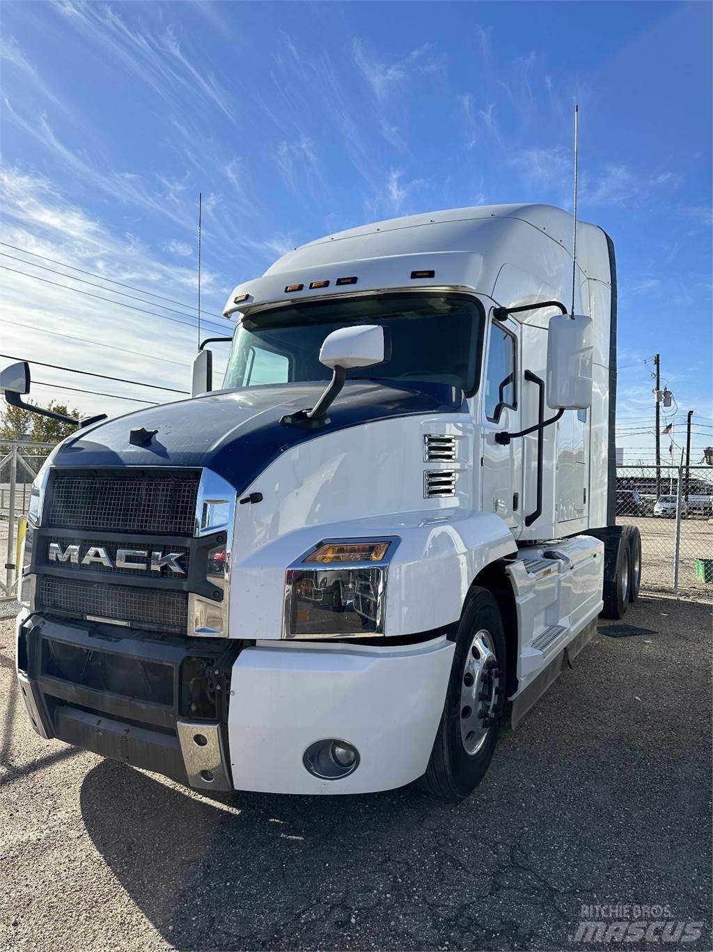 Mack ANTHEM Prime Movers
