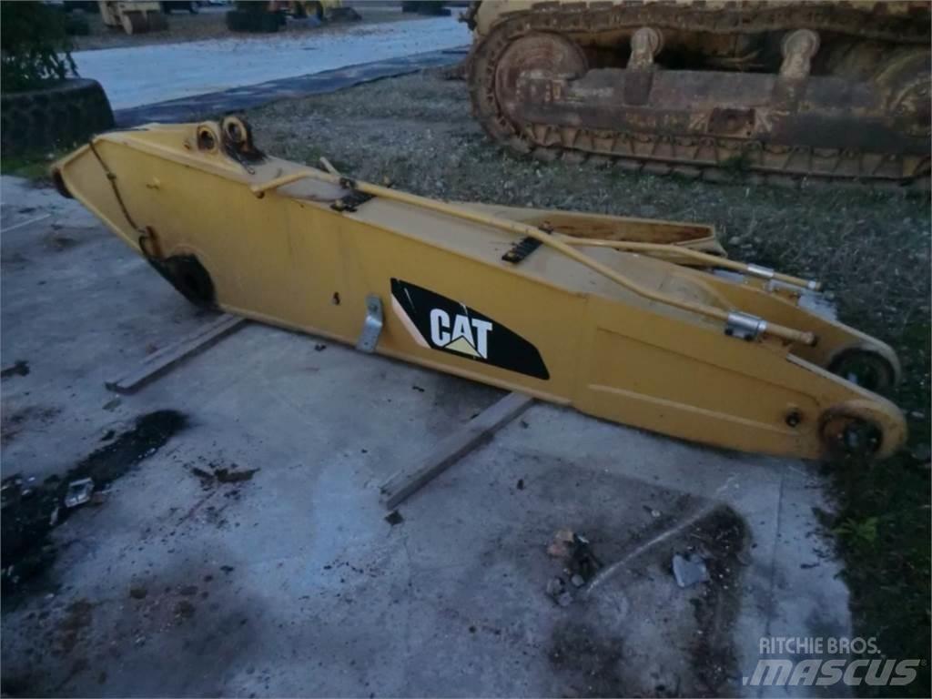 CAT 312D Chassis and suspension