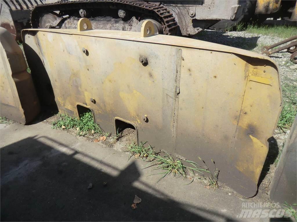 CAT 317B Chassis and suspension