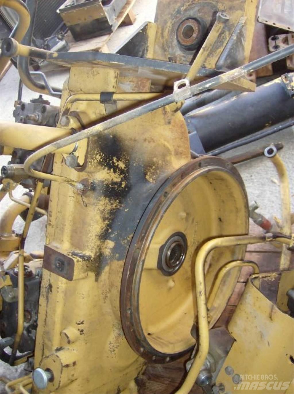 CAT 5080 Tracks, chains and undercarriage