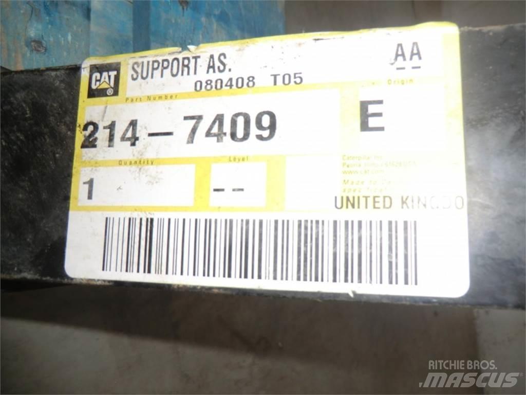 CAT 735 Chassis and suspension