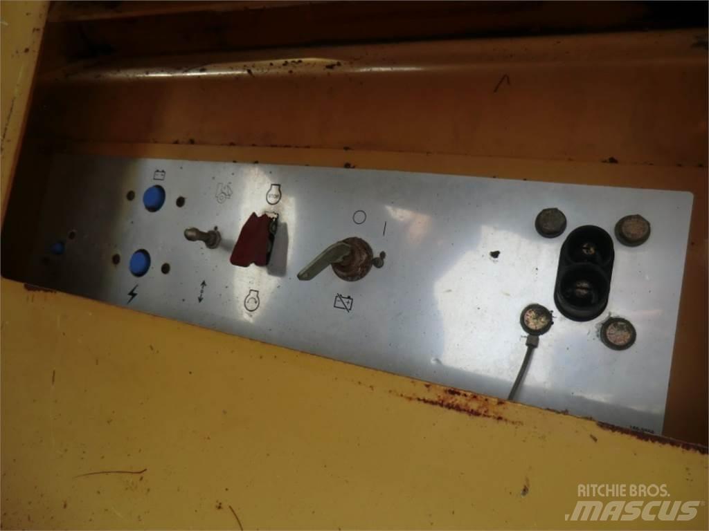 CAT 735 Chassis and suspension