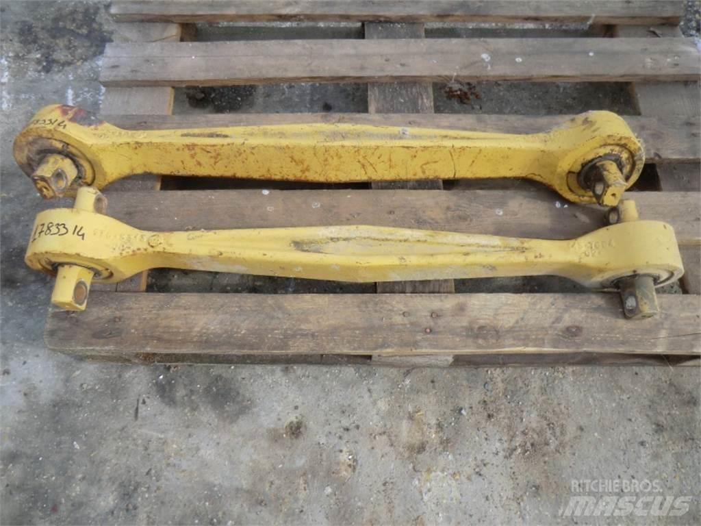 CAT 735 Tracks, chains and undercarriage