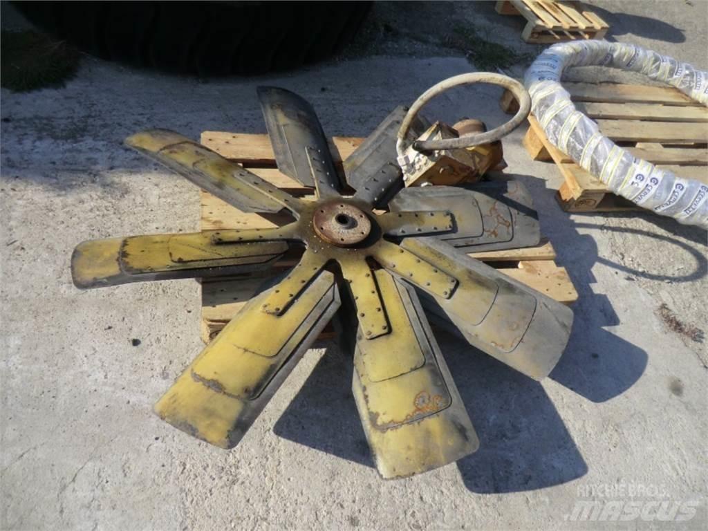 CAT 950H Chassis and suspension