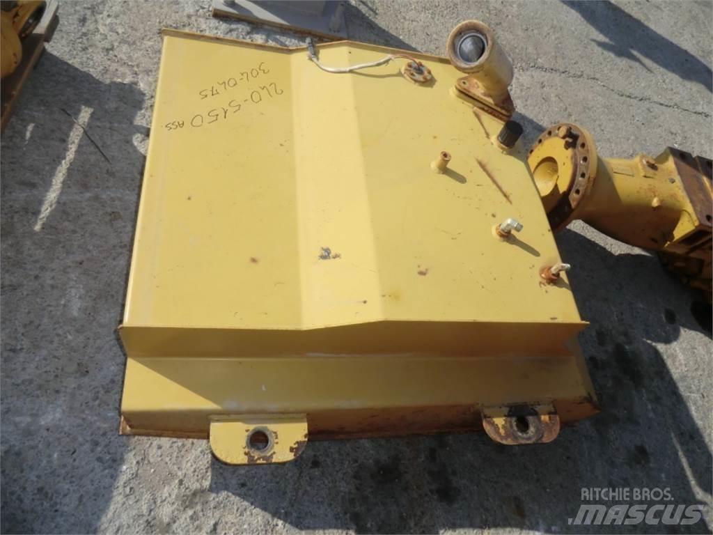 CAT 962H Chassis and suspension