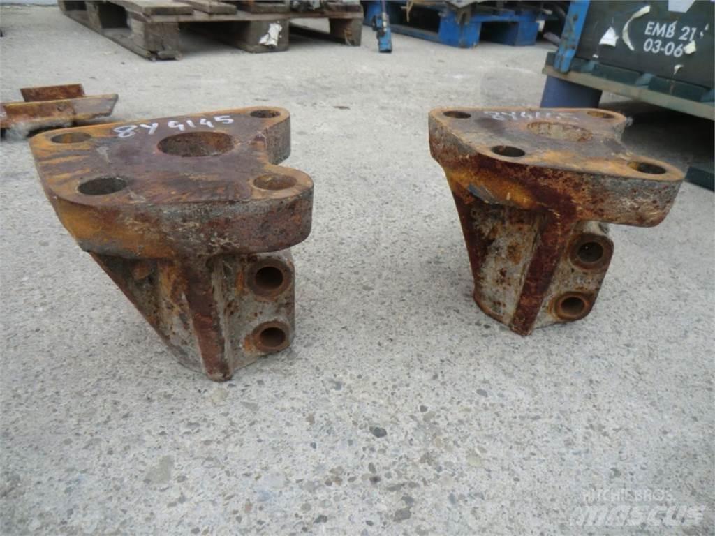 CAT 963C Tracks, chains and undercarriage