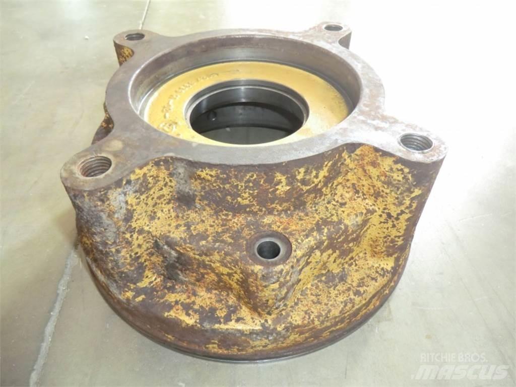 CAT 963C Chassis and suspension
