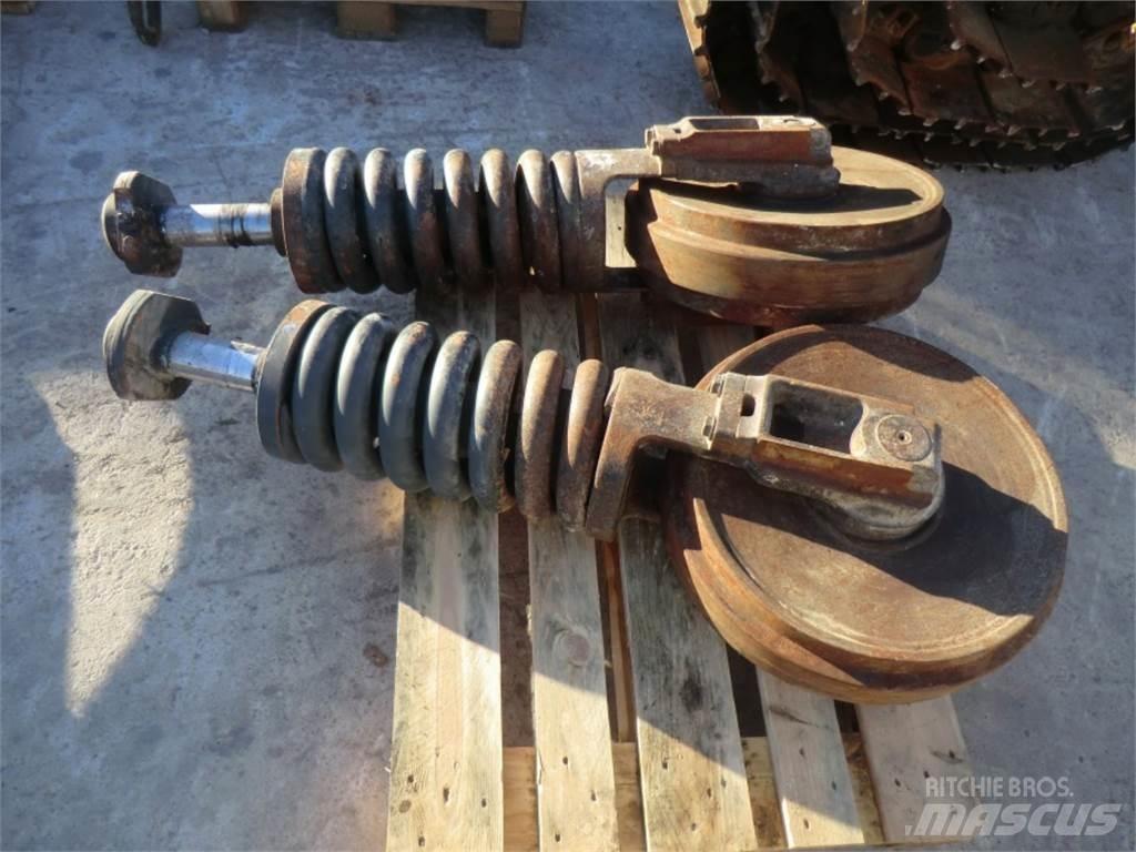 CAT 988F Chassis and suspension