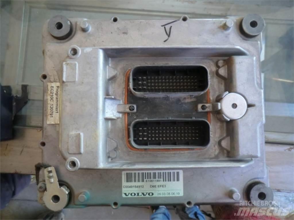 CAT 988H Chassis and suspension