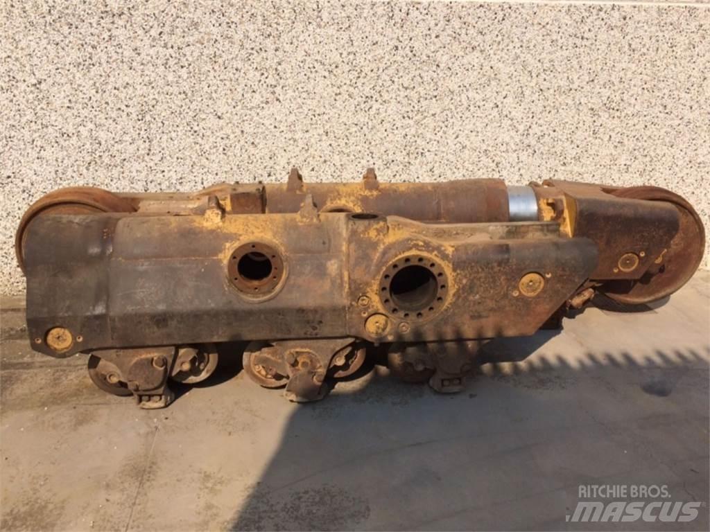 CAT  D8L Tracks, chains and undercarriage