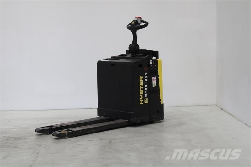 Hyster P2.0S Low lift with platform