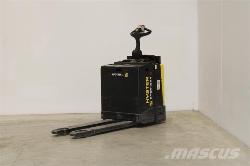 Hyster P2.0S Low lift with platform