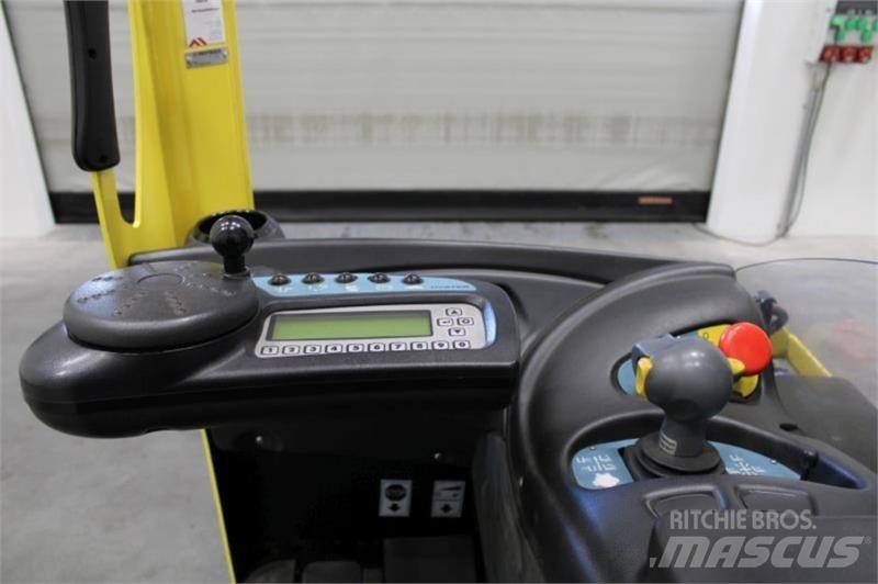 Hyster R2.0 Reach truck