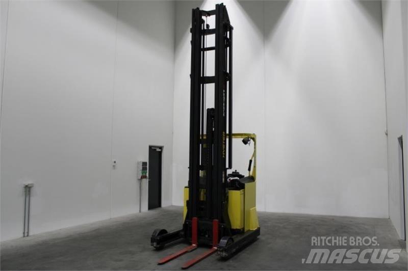 Hyster R2.0 Reach truck