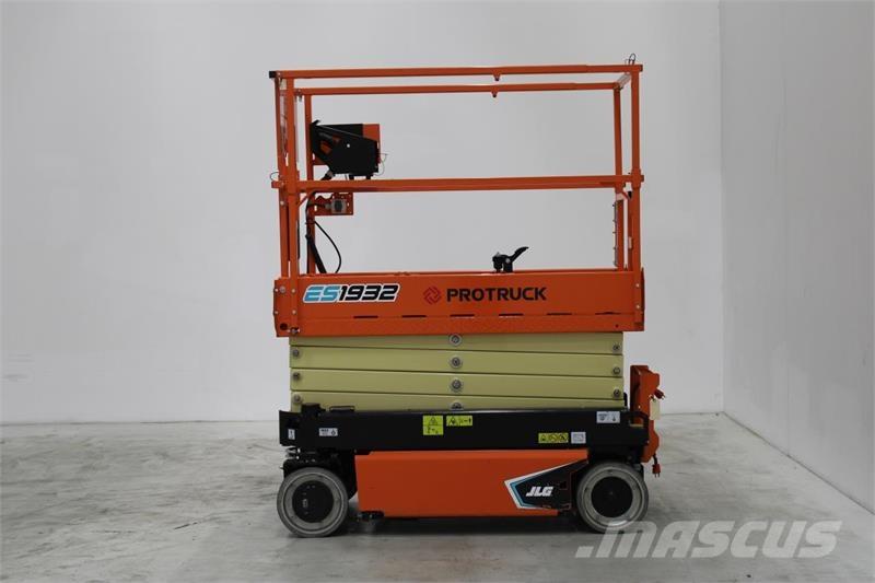 JLG R1932 Scissor lifts