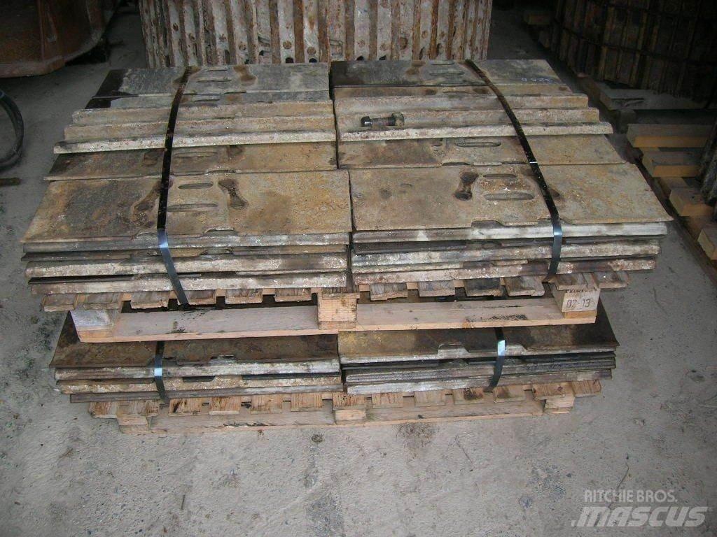 CAT  Chassis and suspension