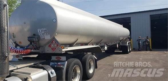Polar AEB6 9,500-4 Tanker semi-trailers
