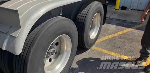 Polar AEB6 9,500-4 Tanker semi-trailers
