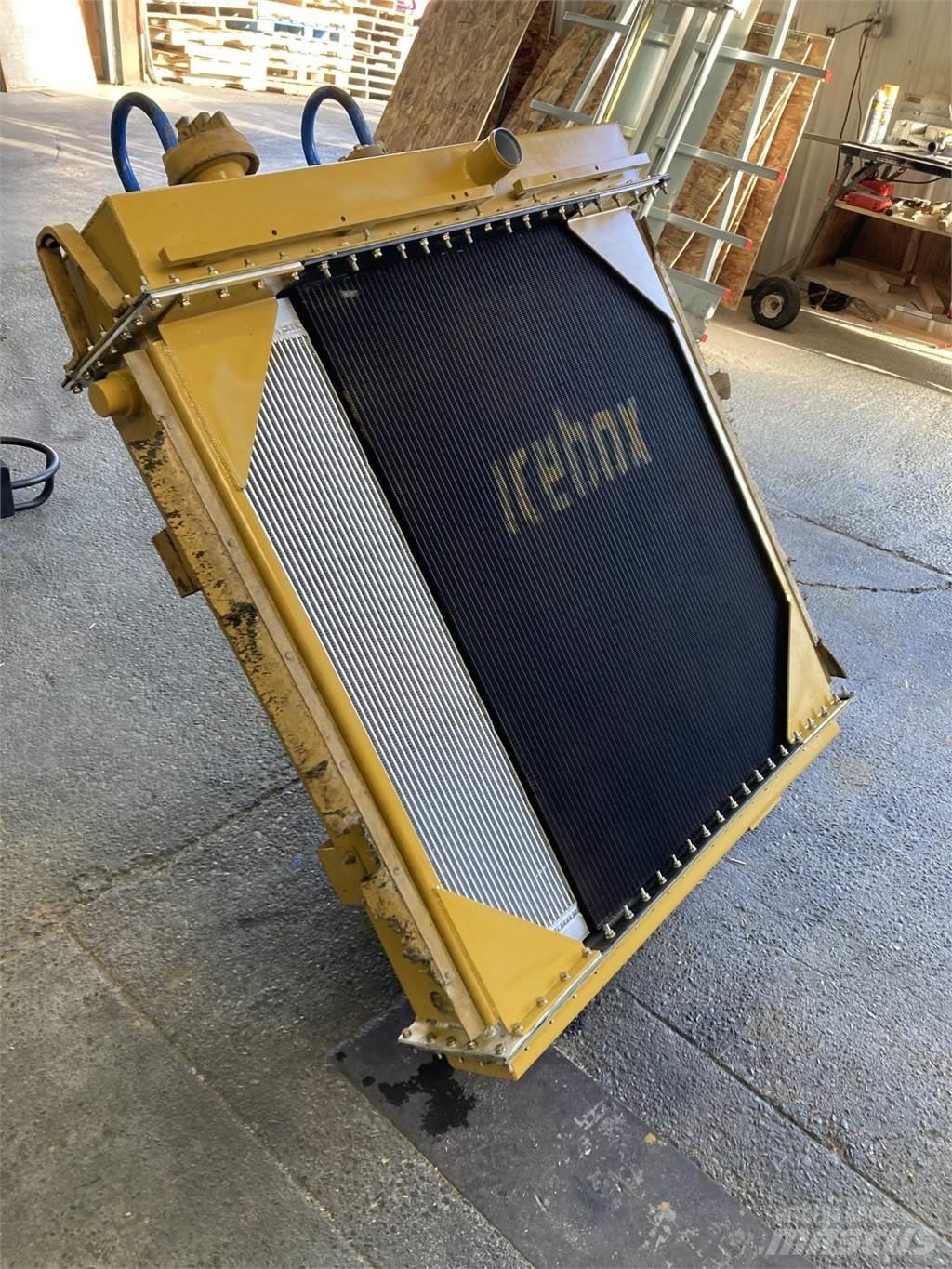 CAT 980C Radiators