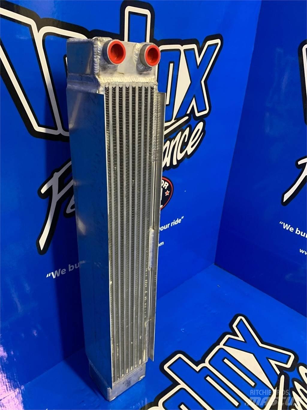 CAT D5N Radiators