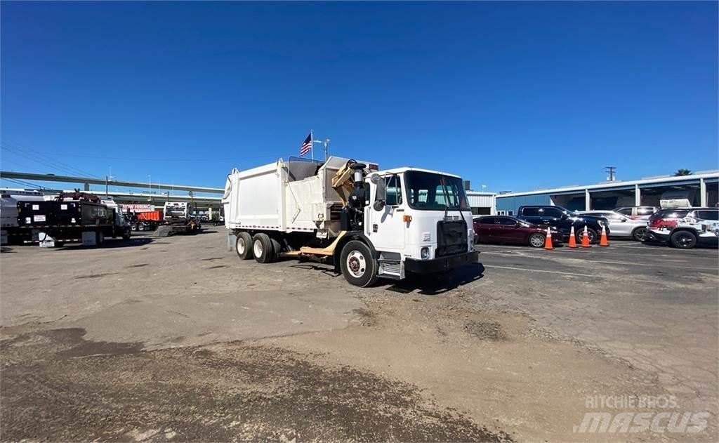 Autocar ACX64 Waste trucks