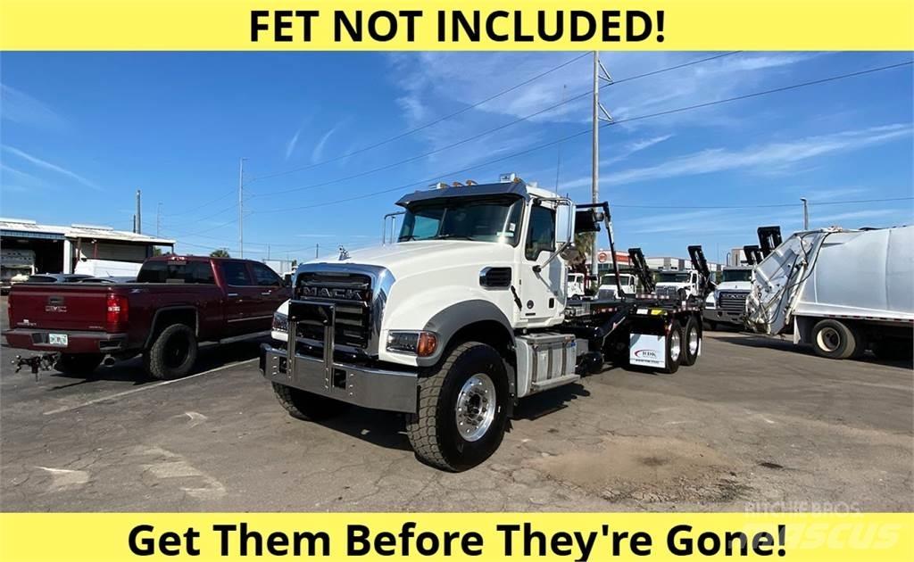 Mack GRANITE Demountable trucks