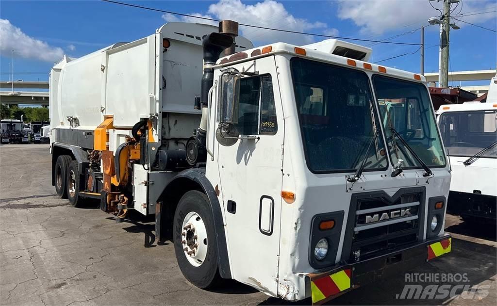 Mack LEU600 Waste trucks